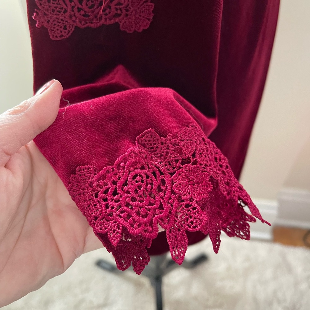 Ruby Red Velvet Velour Short Robe - Picture 4 of 10